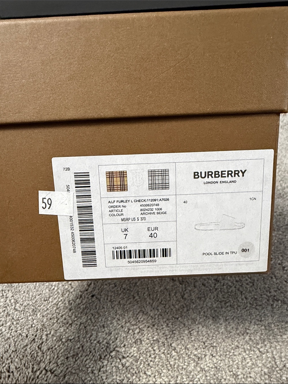 Burberry Slides - Picture 6 of 6